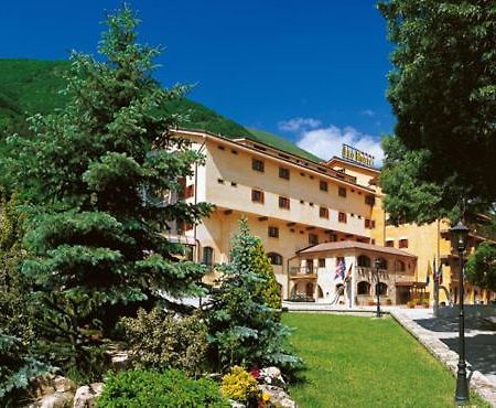 Leo Hotel Leonessa Kültér fotó