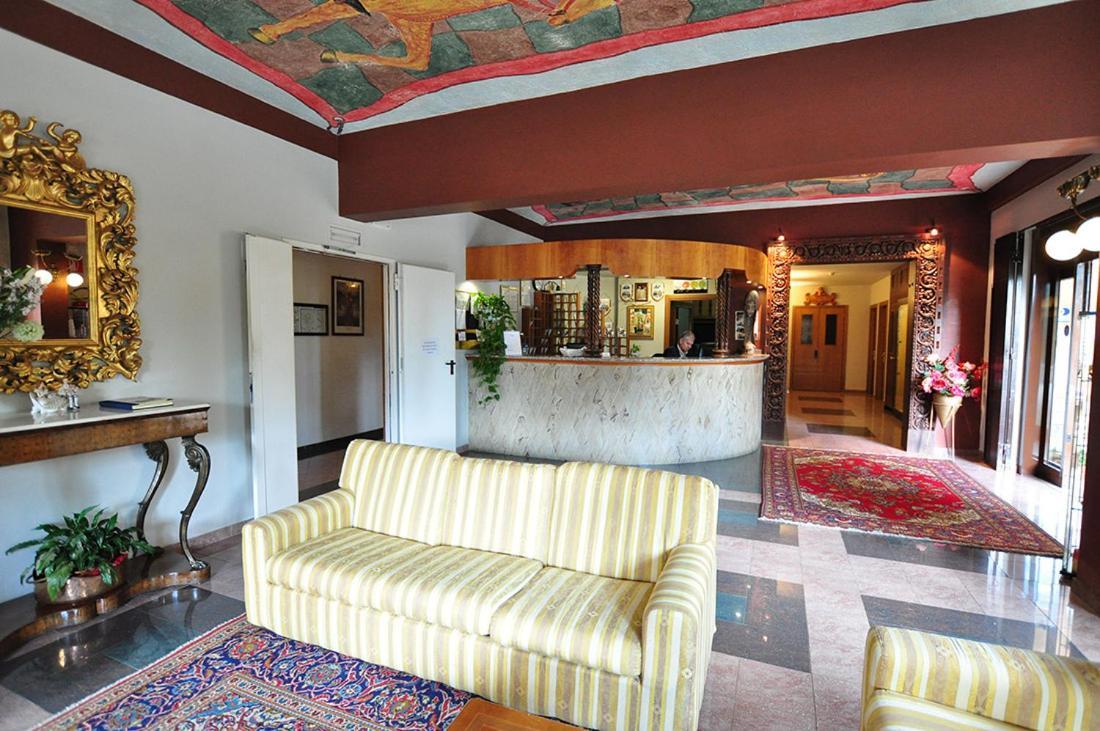 Leo Hotel Leonessa Kültér fotó