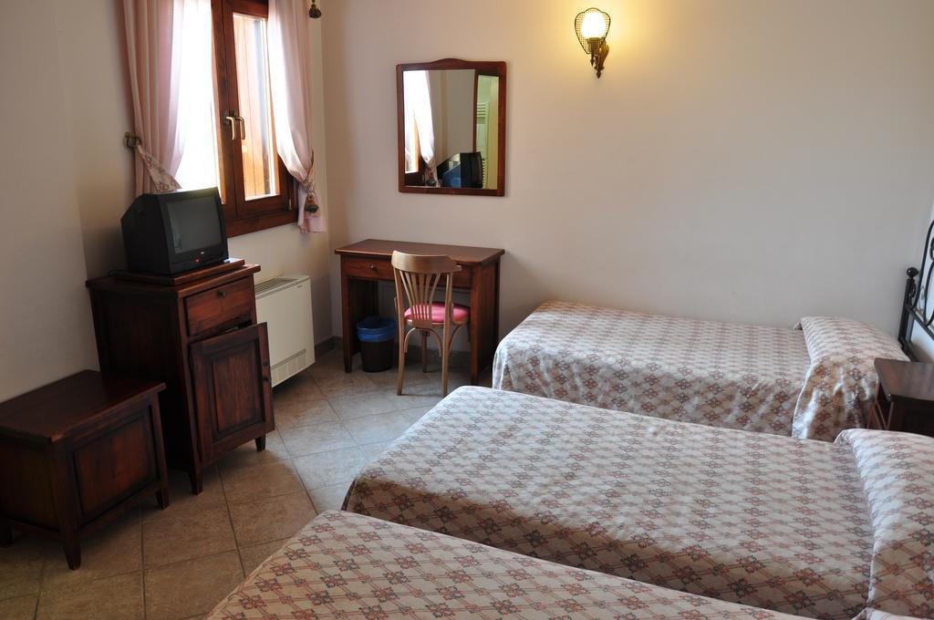 Leo Hotel Leonessa Kültér fotó